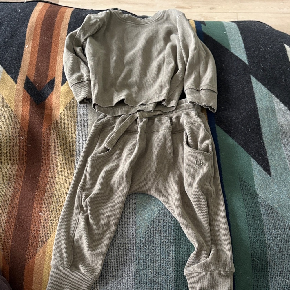 Little Bipsy Green ribbed matching outfit 12-18